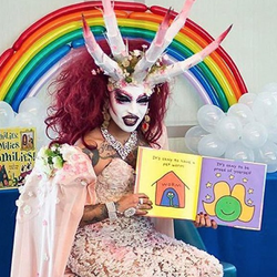 dragQueenStoryTime